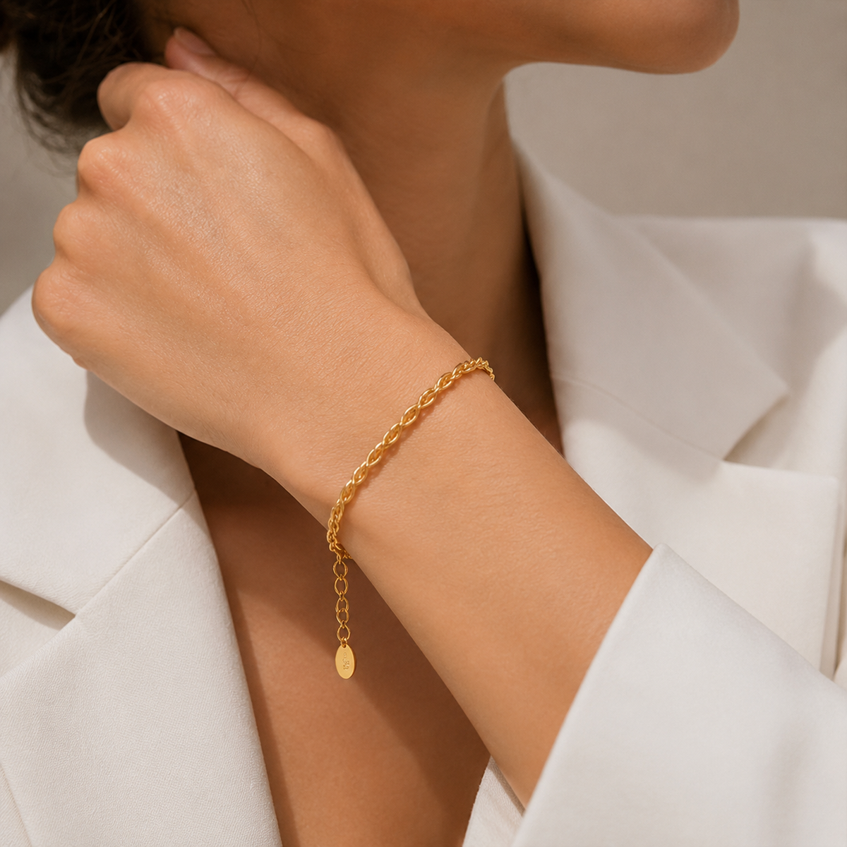 Armband Edelstahl 18K vergoldet Perlen „Woven Grace"